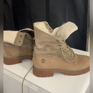 Timberland Womens size 9